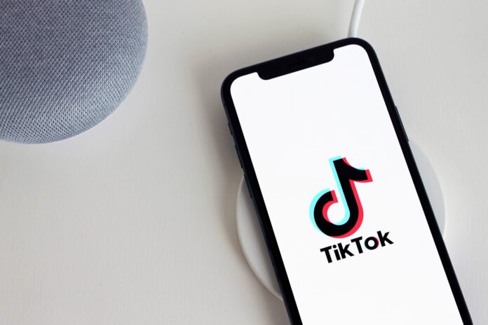 TikTok bude možná ovládat Americká vláda (Foto: antonbe/Unsplash) TikTok bude možná ovládat Americká vláda (Foto: antonbe/Unsplash)