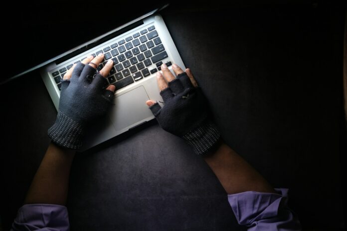 Hackerská skupina NoName057(16) útočí na české banky (Foto: Towfiqu barbhuiya/Unsplash) Hackerská skupina NoName057(16) útočí na české banky (Foto: Towfiqu barbhuiya/Unsplash)