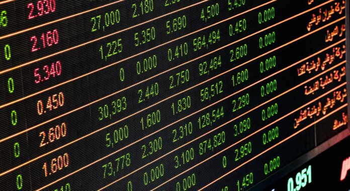 Dub: Revoluce v investování (Foto: Pixabay) Dub: Revoluce v investování (Foto: Pixabay)